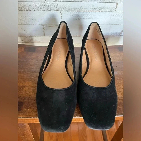 Crown Vintage Talzie Slip-On in Black, Size 7 1/2 (suede) - Picture 1 of 10